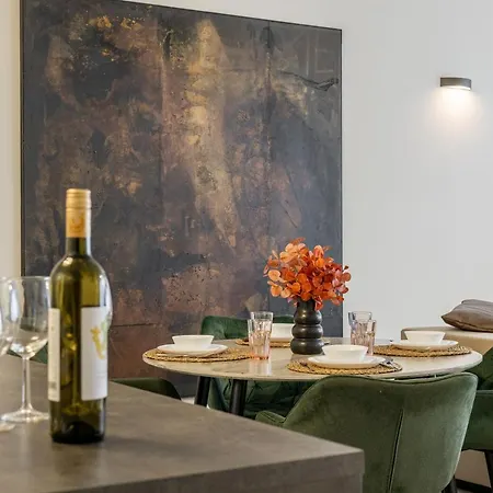 Apartman Sk Zamocka Artist *