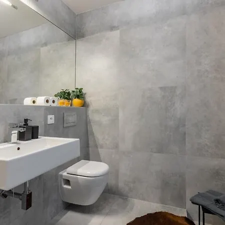 Sk Zamocka Artist Apartamento *