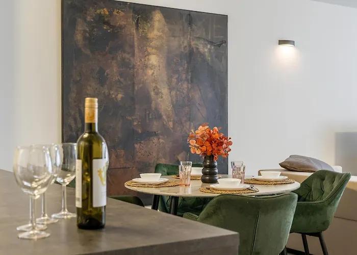 Apartamento Sk Zamocka Artist *